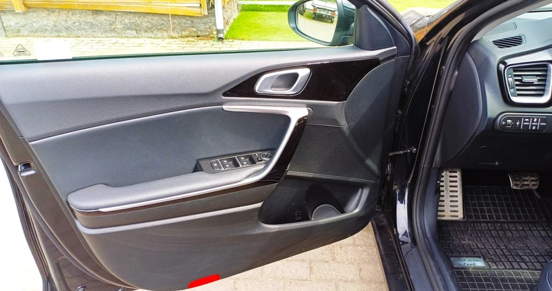 Kia Ceed cena 119900 przebieg: 21000, rok produkcji 2022 z Olsztynek małe 379